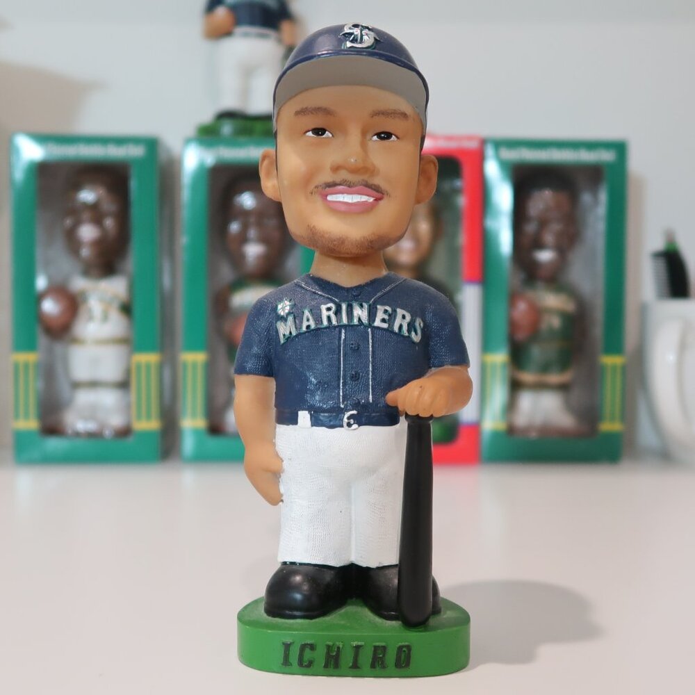 2001 Ichiro Suzuki #51 Seattle Mariners MLB Bobblehead (no box)